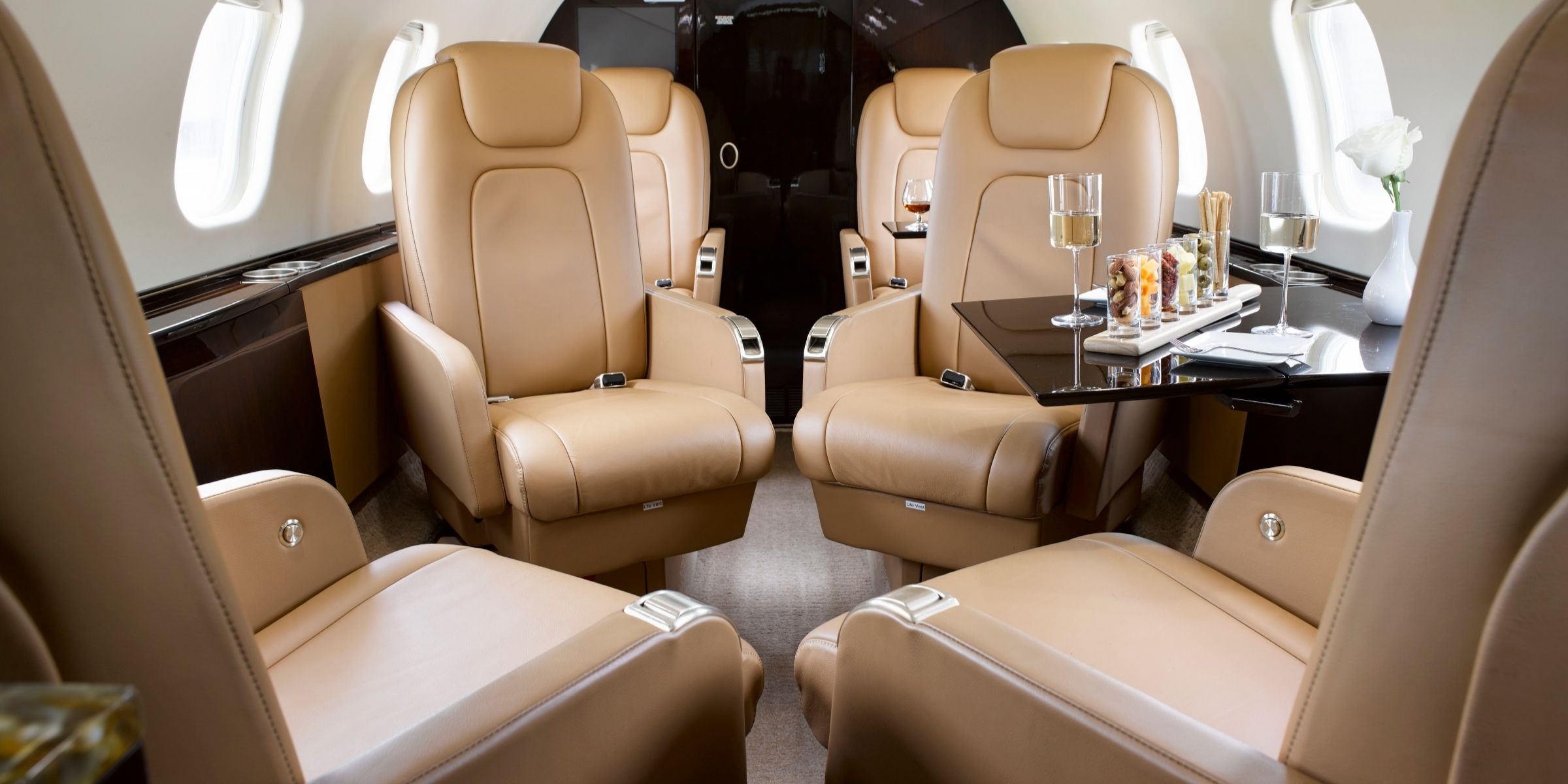 How clean is the cabin air on a private jet