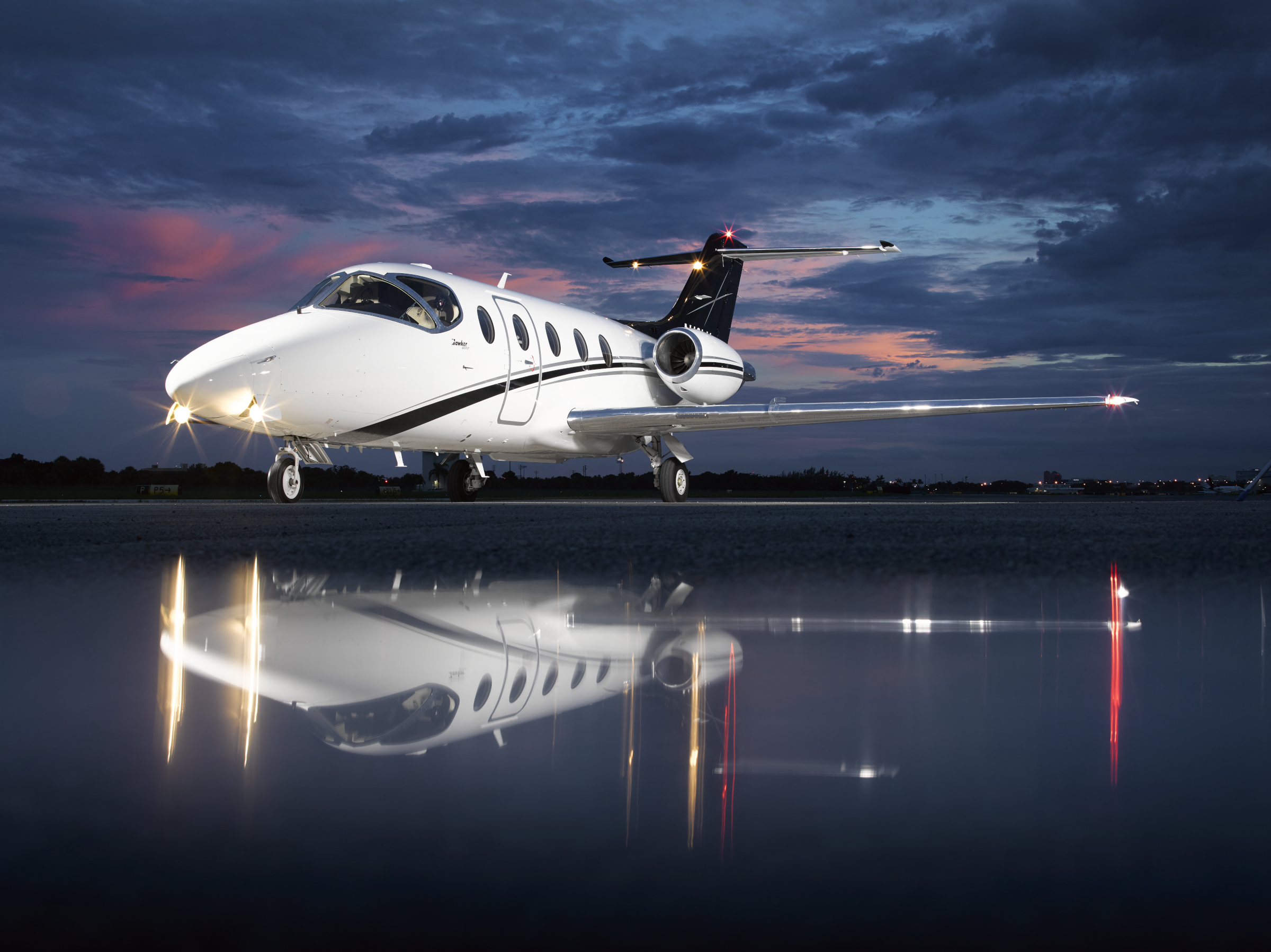 Hawker 400XP Private Jet Interior, Speed, Range PRIVAIRA