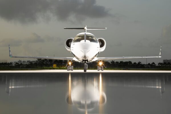 PRIVAIRA LEAR 60 front